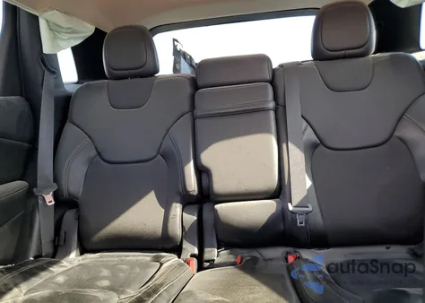 2018 Jeep Cherokee Latitude Plus из США, поврежденный, VIN 1C4PJLLB6JD611588